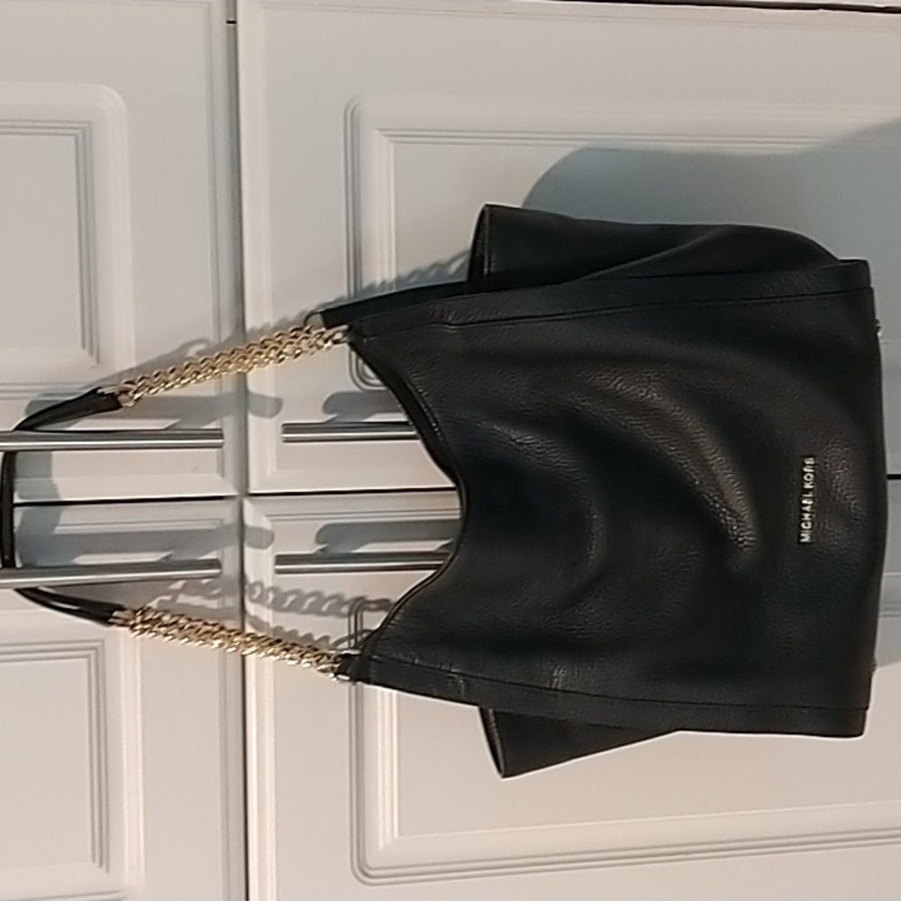 Michael Kors Black Shoulder Bag, Medium Size, Style: Newbury